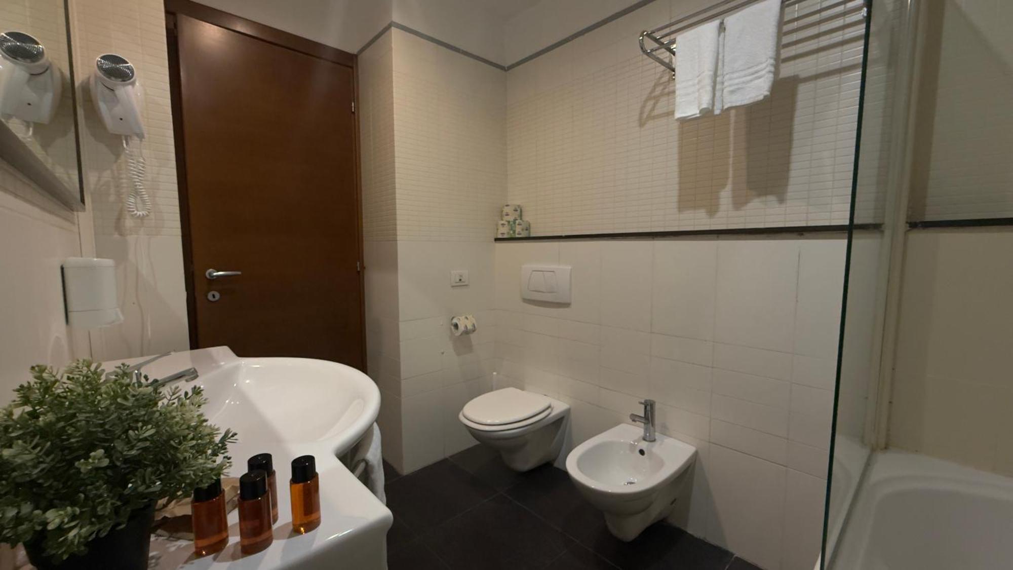 Romalive Hotel מראה חיצוני תמונה